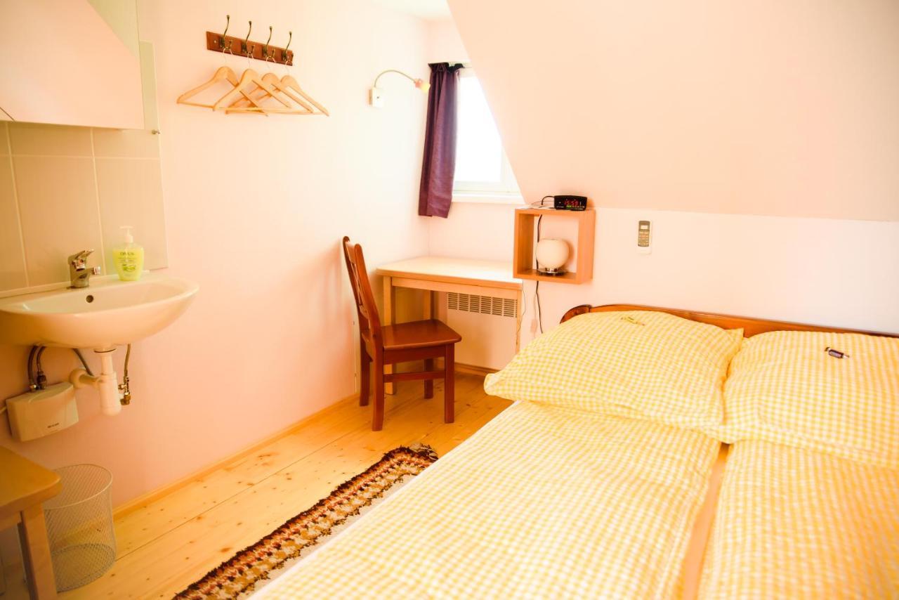 Villa Kalda Talu Tõlliste Esterno foto
