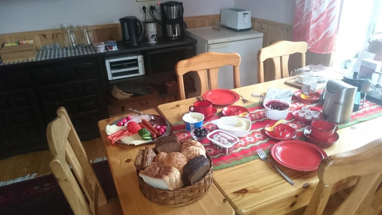 Villa Kalda Talu Tõlliste Esterno foto