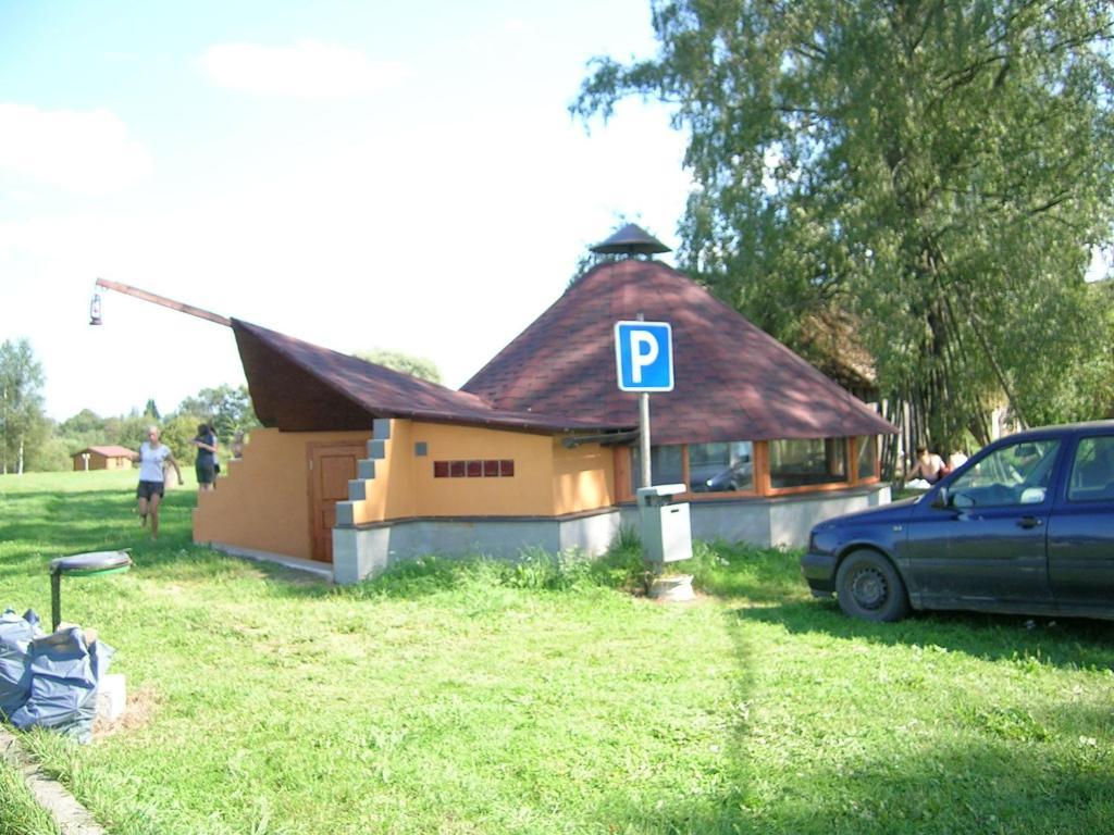 Villa Kalda Talu Tõlliste Esterno foto