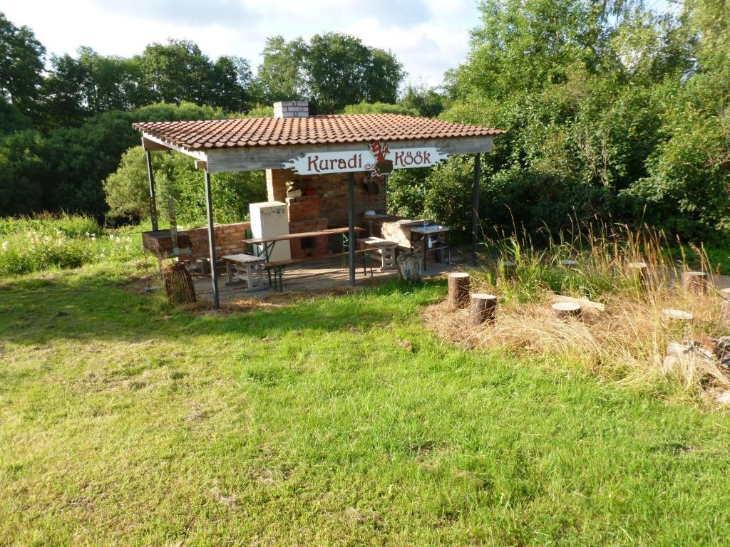 Villa Kalda Talu Tõlliste Esterno foto